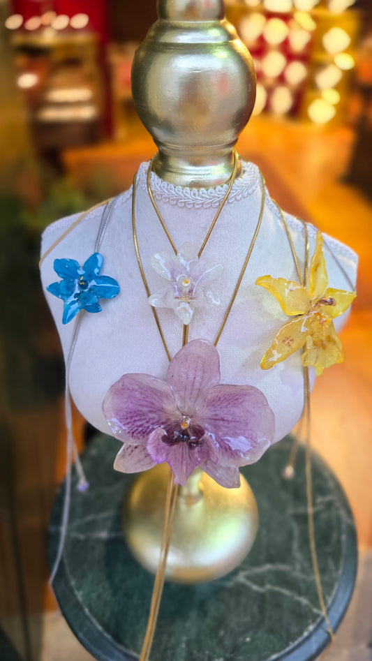 Collares con orquídeas